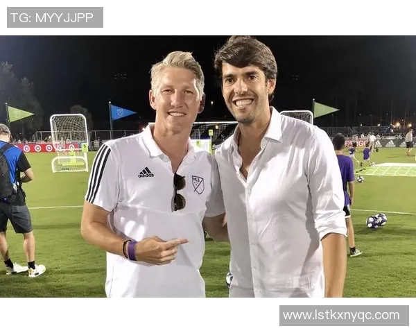 足球命中率提升的秘诀与技巧解析助你成为场上明星 足球命中率提升的秘诀与技巧解析助你成为场上明星