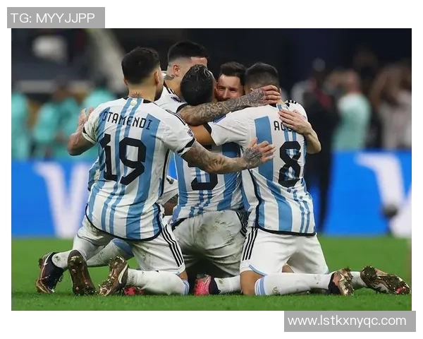 足球五圣的传奇故事与他们对世界足球的深远影响 足球五圣的传奇故事与他们对世界足球的深远影响